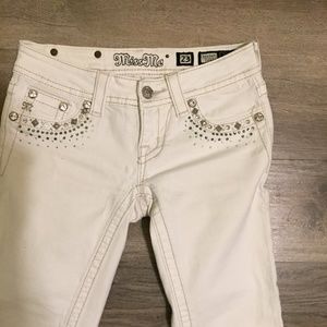 Miss Me White Capri Jeans Sz. 23